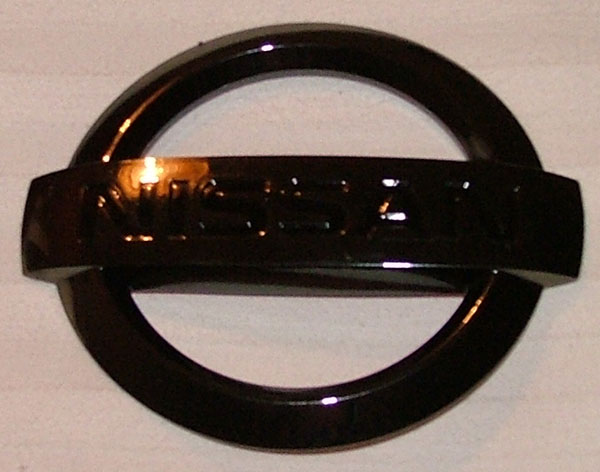 Nissan badge black #10