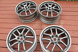 OEM 19" Rays with tires, little to no rash-img_5695.jpg