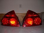 05-06 tail lights -- sedan-cimg1098.jpg