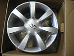 FS: OEM FX35 Rrims.  Excellent condition-img_4159.jpg