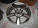 2007 350z OEM 18&quot; wheels/rims-passenger-front.jpg