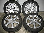 2004 G35X OEM 17&quot; rims and tires with TPS-img_4835.jpg