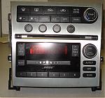 FS: 05 Coupe stock bose system - pic inside-dsc01422.jpg