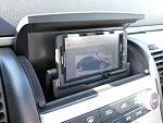 Droid X smartphone mounted in non-nav cubby.-dscn0171.jpg