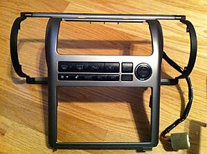 03-04 JDM Double Din Console w/ Climate Controls-9xabn.jpg