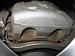 Can someone do an easy visual check on their 05-06 brakes for me?-img_6110.jpg