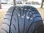 1 Dunlop 9000 sport tire 275-35ZR19-img_8431.jpg