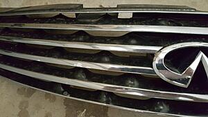 OEM front fascia/clear corners/2 Grilles/PS side skirt off 06 Coupe - Liquid Platinum-9v8macy.jpg