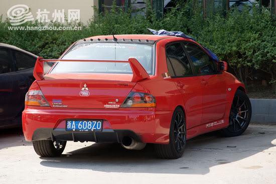 Name:  mitsubishi-evo-9-exterior-back.jpg
Views: 386
Size:  44.5 KB