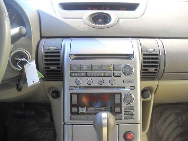 Name:  04-Center-console.jpg
Views: 505
Size:  33.3 KB