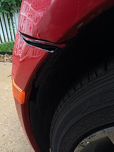 Is this front bumper repairable? If so, what can I expect to pay?-u6nn7sz.jpg