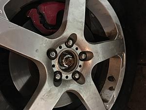 Wheel cap question / problem-exposed-front-wheel.jpg