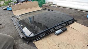 How a Sunroof Works - Tear down-rxfedhu.jpg