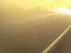 Cover scratches with paint, touch up spray, procedure-aqsf3ot.jpg