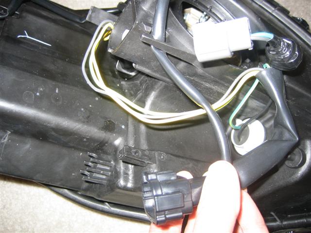 Problem removing wiring harness to headlights - G35Driver - Infiniti