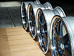 Axis Shine-roja-wheels0050.jpg