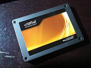 2.5" Crucial C300 128GB SSD - SATA III 6Gbps-h5wkyl.jpg