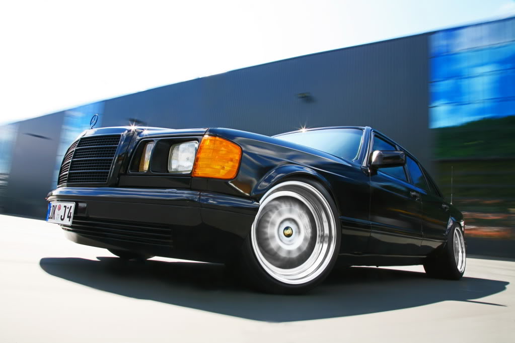 Name:  Mercedes-W126-1.jpg
Views: 57
Size:  72.1 KB