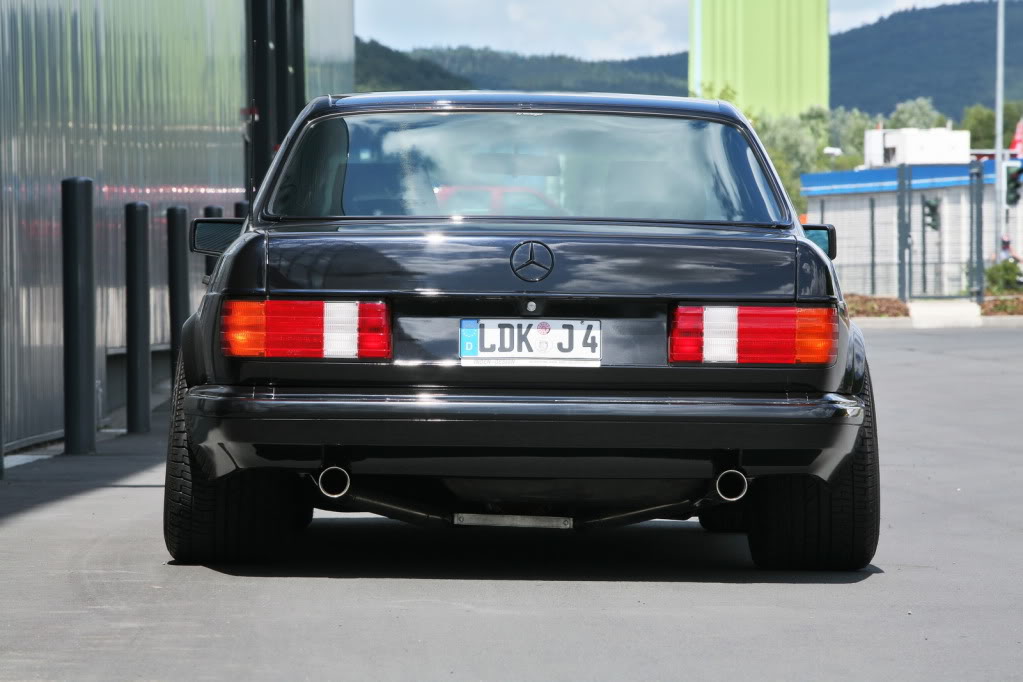 Name:  Mercedes-W126-12.jpg
Views: 95
Size:  89.0 KB